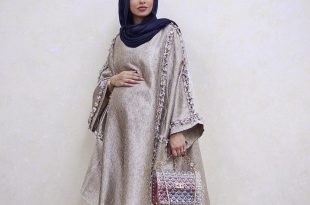 ملابس حمل شيك